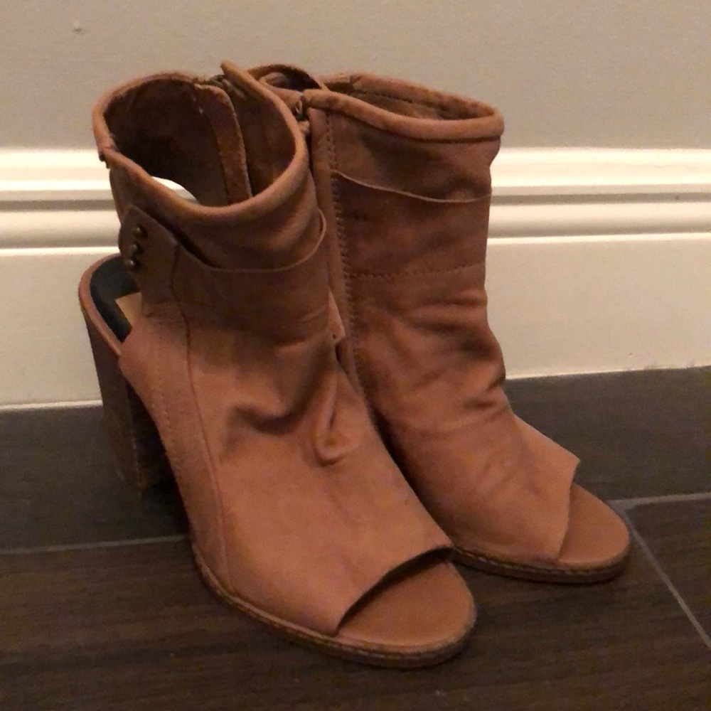 Dolce Vita booties